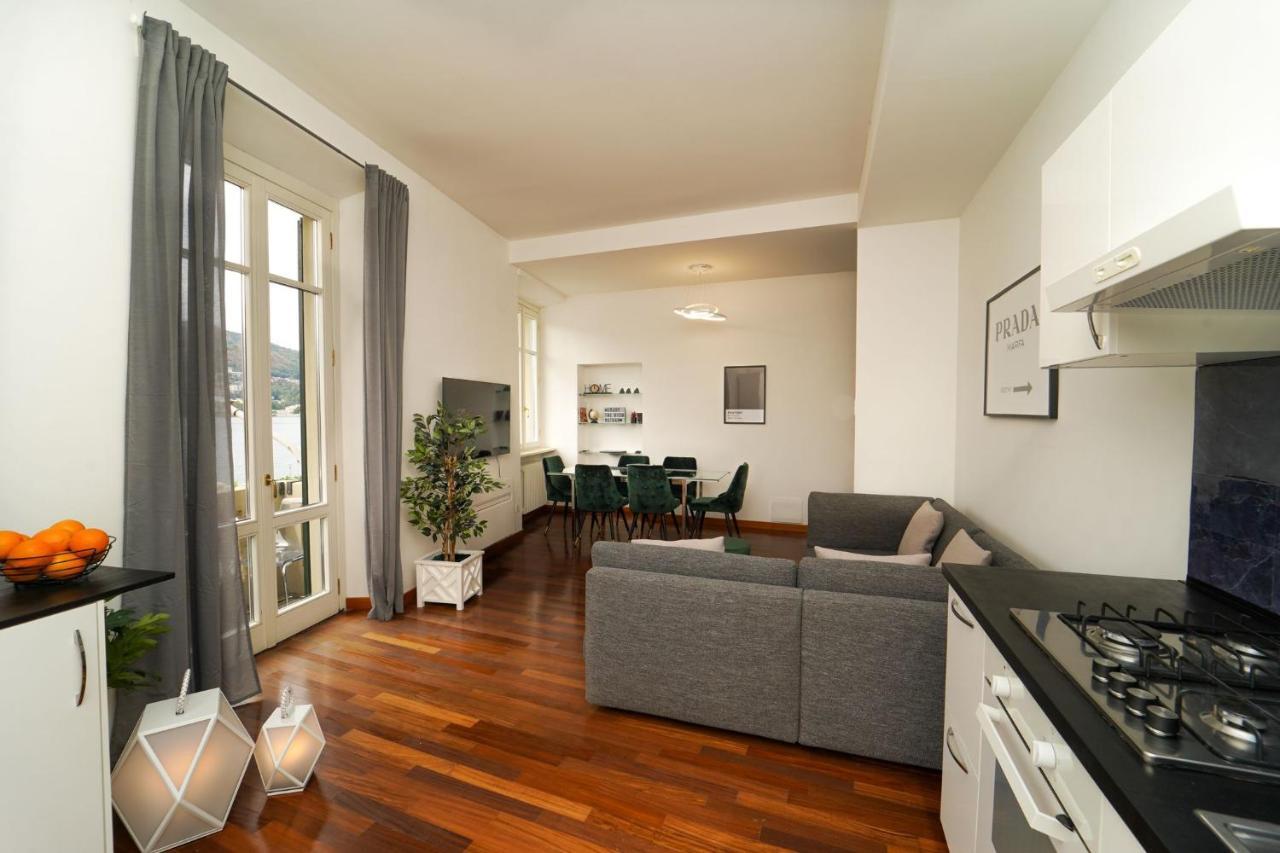 Appartamento Esclusivo Fronte Lago, In Centro A Como Con Garage Екстериор снимка