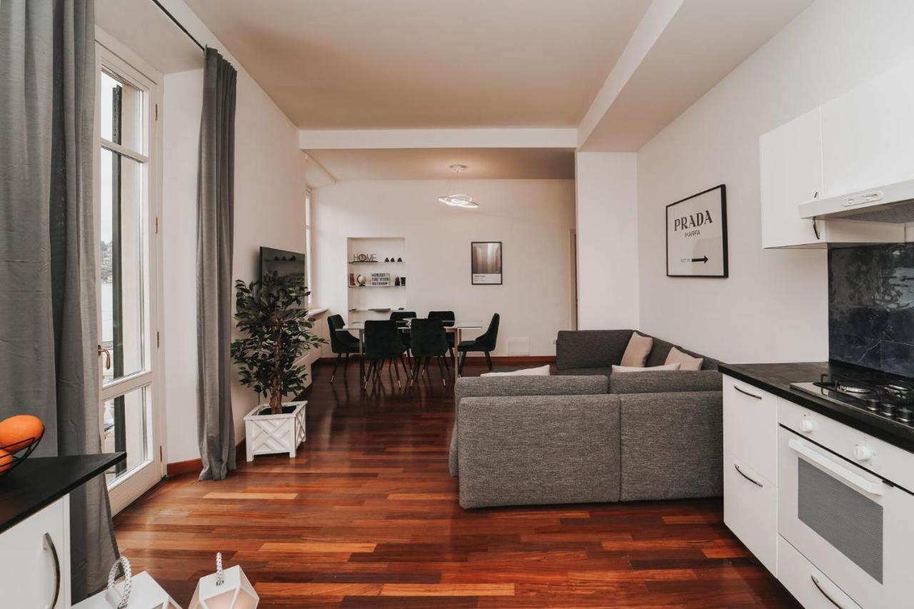 Appartamento Esclusivo Fronte Lago, In Centro A Como Con Garage Екстериор снимка