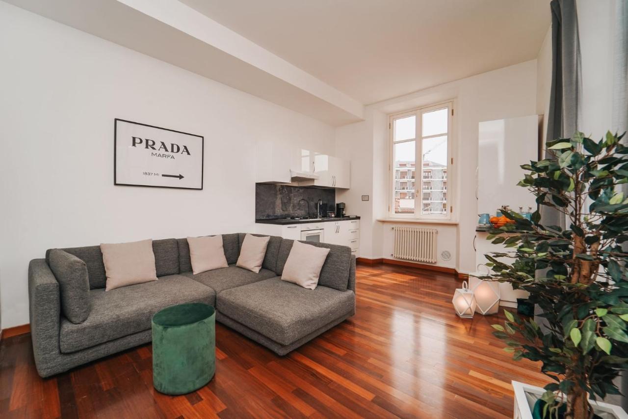 Appartamento Esclusivo Fronte Lago, In Centro A Como Con Garage Екстериор снимка