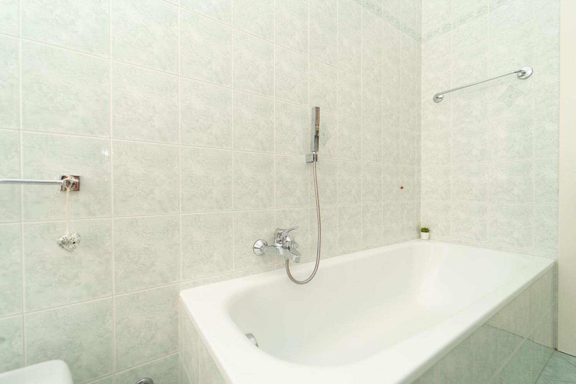 Appartamento Esclusivo Fronte Lago, In Centro A Como Con Garage Екстериор снимка